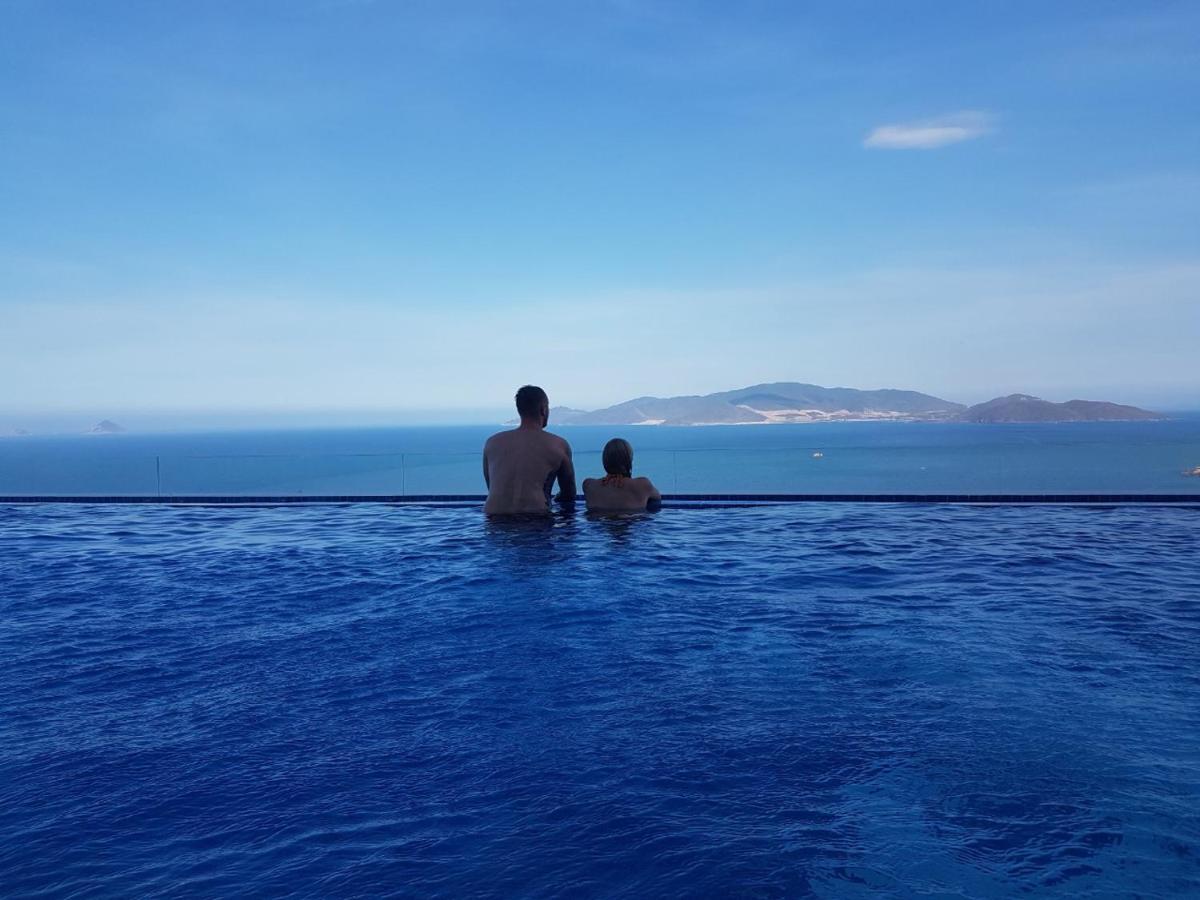 Scenia Bay Oceanfront By Housing Apartment Nha Trang Exterior photo