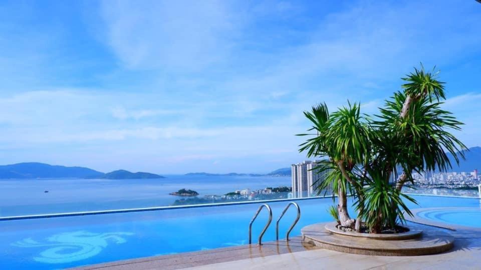 Scenia Bay Oceanfront By Housing Apartment Nha Trang Exterior photo